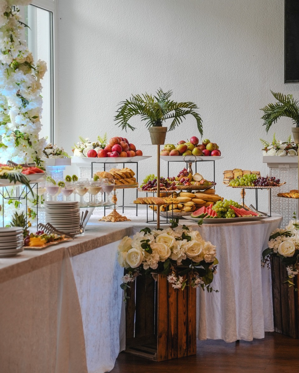 Buffet & Catering · Catering in der Waldhalle Büchen, Halle